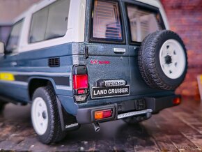 Toyota Land Cruiser Turbo 1:18 Ottomobile (LJ73) 1987 - 5