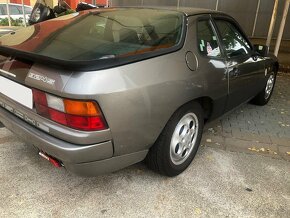 PORSCHE 924 S - 5