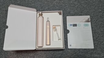 Zubní kartáček Philips Sonicare DiamondClean Prestige HX9992 - 5