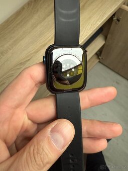 Apple Watch Series 7 45 MM Nike verze - 5