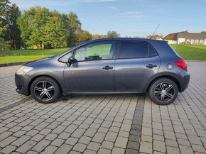 Toyota Auris 1.4VVT-i, 2007,ALU,KLIMA,nová STK - 5