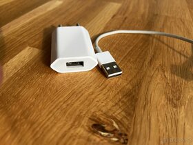 lightning nabíječka na iPhone s adaptérem - 5