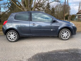 Renault Clio 3 1.6i - 5