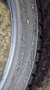 Zimní pneumatiky 255/35 R20 Vredestein - 5