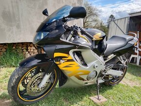 Honda CBR 600f - 5