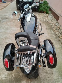 SUZUKI INTRUDER  M1800R - 5