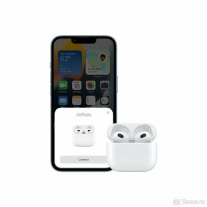 Apple AirPods 3. generace s MagSafe nabíjecím pouzdrem - 5