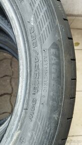 Pneu Goodyear 235/45R18 94W - 5