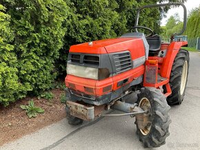 Japonský malotraktor Kubota GL260, 26Hp + ochr. rámem - 5