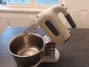 Kombinovaný mixér a hnětač těsta Kenwood Chefette - 5