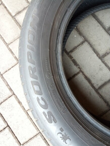 PIRELLI 235/55R18 100V - 5