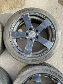 ALU disky Dezent 5x120 R17 s letními pneu 225/45 R17 - 5