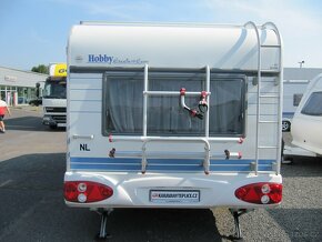 Prodám karavan Hobby 460 ufe,r.v.2002 + mover + předstan. - 5