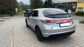 Honda Civic, 2,2 i CTDI 103 kW //RV 2/2006 - 5