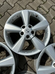 Alu Nissan 5x114,3r17 6,5J ET 40 - 5