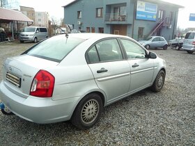 HYUNDAI    ACCENT 1,4 I / 71,3 KW//TAŽNÉ ZAŘÍZENÍ - 5