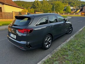 KIA CEED SW 1,6 CRDI 100kw EXCLUSIVE, Automat 7/2021 - 5