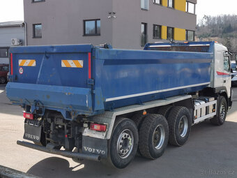 Prodám sklápěčkové VOLVO FM 13 500 84RTB 8X4 EURO 5 - 5