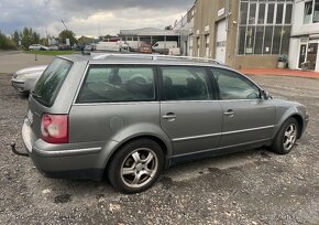 Passat 5.5 2.5 TDI V6, rok 2004. Climatronic.,Automat - 5