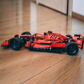 Stavebnice závodní auto F1 RC kompatibilní s LEGO - 5