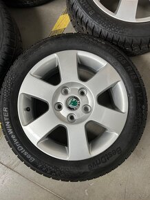 Prodám originální sadu Škoda 5x112  zimní pneu 185/55/R15 - 5