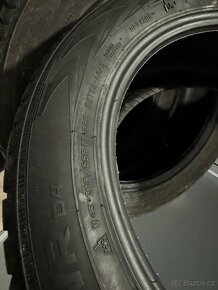 Nokian WRD4 215/55/17 98H XL - 5