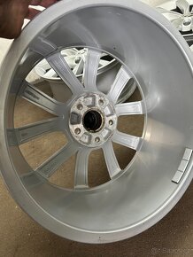 originál al sada Škoda Superb III Modus 5x112 18" - 5