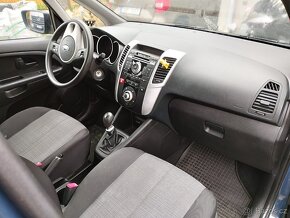 Kia Venga 1,4 benzina. 1. majitelka rok v. 2013 - 5