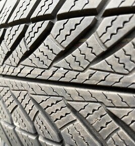 205/60 R16 92H GoodYear UG Perf. zimní pneumatiky (4521) - 5