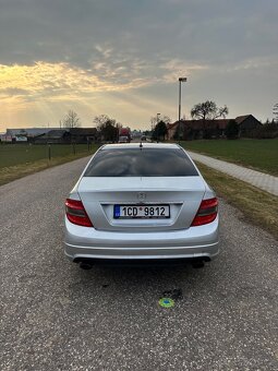 Prodám nebo vyměním Mercedes Benz W204 C320CDI 165KW AMG - 5