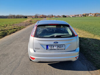 Ford Focus 1,6 74 kW - 5