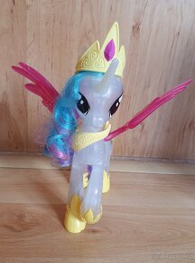 Hasbro -My Little Pony Zářící princezna Celestia - 5