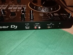 Pioneer DJ - REV1 - 5