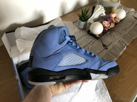 Jordan 5 Retro UNC University Blue - 5