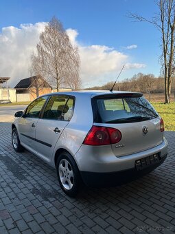 Volkswagen Golf 5 1.6 Benzin + LPG = 75kW, rv 2009 = - 5