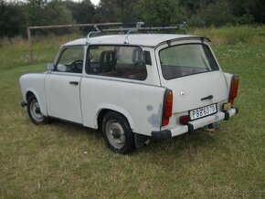 TRABANT 601 COMBI  AUTO VETERÁN DDR - 5