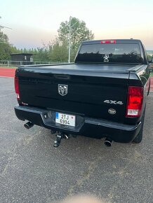 Dodge RAM 1500 - 5