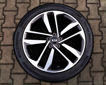 Alu kola originál Kia Sportage 5x114,3 R19 PĚKNÁ SADA - 5