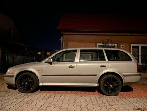 Škoda Octavia 2.0i benzin. Rok 12/2001 . Klima… - 5