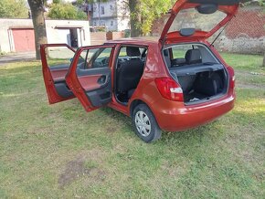 Škoda Fabia 2 obsah 1.2 44kw HATCHBACK . - 5