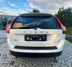 VOLVO XC60 2.4D5 151KW 4x4 MANUÁL-NAVI-B XEN-KAMERA-PANORAMA - 5