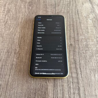 iPhone 11 64GB žlutý, pěkný stav, 12 měsíců záruka - 5