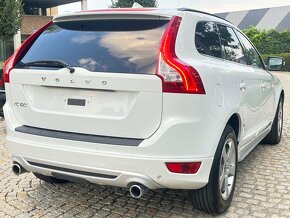 Volvo XC60 2.4D 4x4 AUT R-DESIGN TAŽNÉ VÝHŘEV SERVISKA - 5