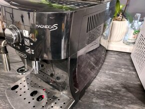 Kavovar DeLonghi Magnfica S - 5