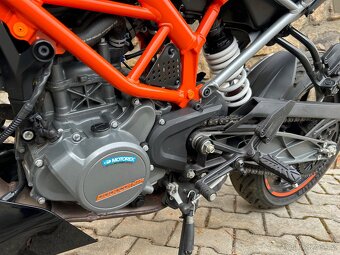 KTM DUKE 125 - 5