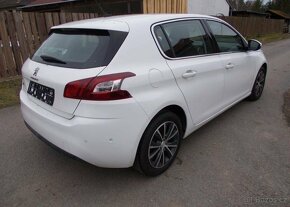 Peugeot 308 1,6 92 KW Allure benzín manuál 92 kw - 5