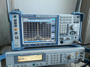 Signálový generátor Rohde Schwarz SML02 9kHz- 2,2GHz +option - 5