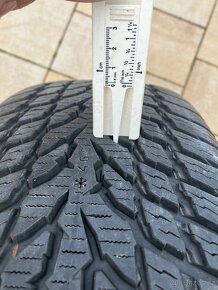 Zimní pneu 215/60 R17 - 5