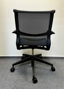 kancelářská židle Herman Miller Setu - 5