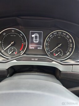 Škod Superb 3 combi 2.0 tdi - 5